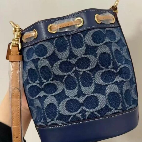COACH mini denim bucket bag - Picture 3 of 4